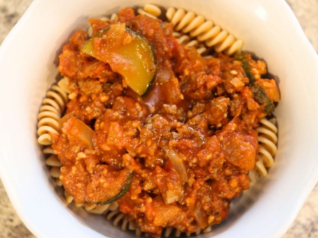 rotini noodles with spaghetti meat sauce with zucchini 